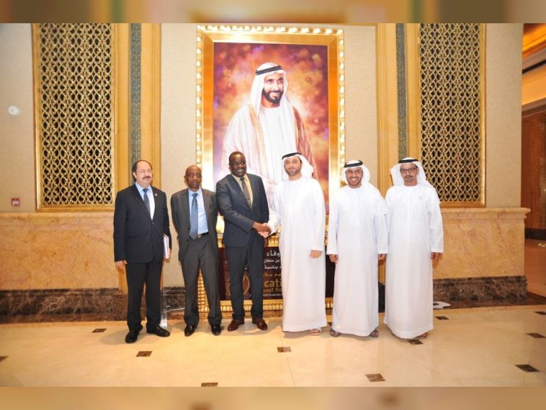 الشيخ محمد بن زايد آل نهيان ورئيس زيمبابوي