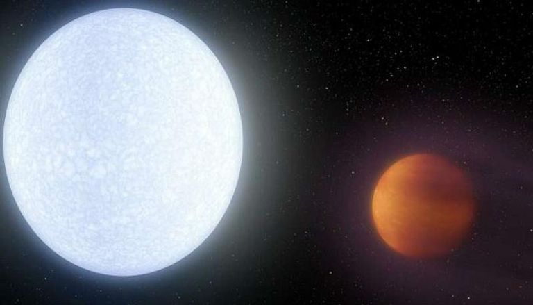  الكواكب الغازية تتميز بالدوران بالقرب من نجمها الأم