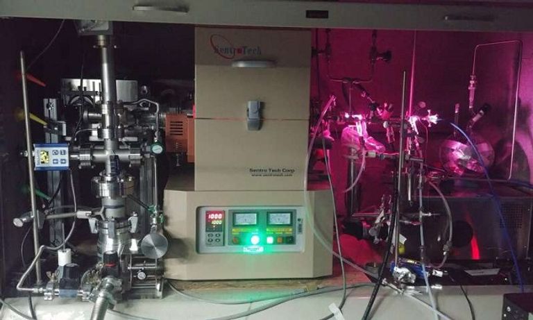 السخان المستخدم في تسخين الغازات لمحاكاة أجواء كوكب المشتري الحار