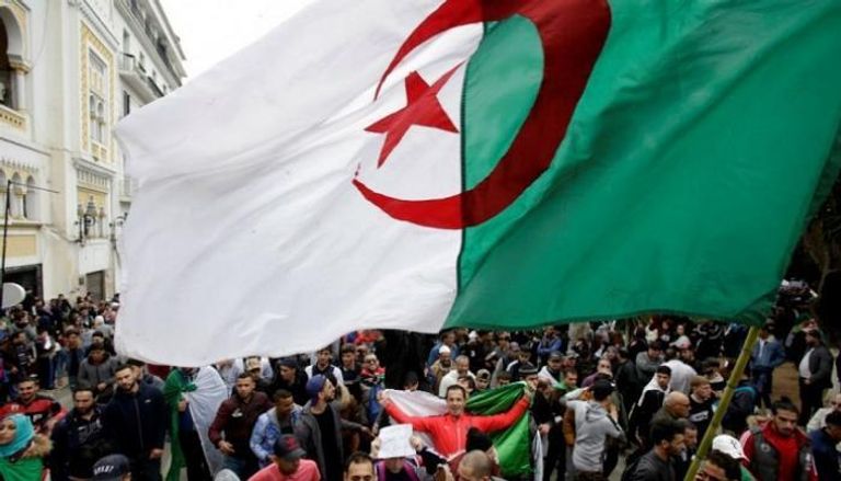 المشهد السياسي في الجزائر