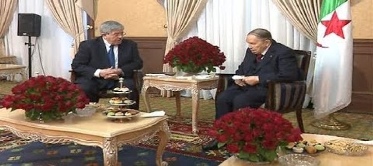 آخر لقاء بين أويحيى والرئيس الجزائري عبد العزيز بوتفليقة رئيس الوزراء الجزائري المستقيل أحمد أويحيى- أرشيفية