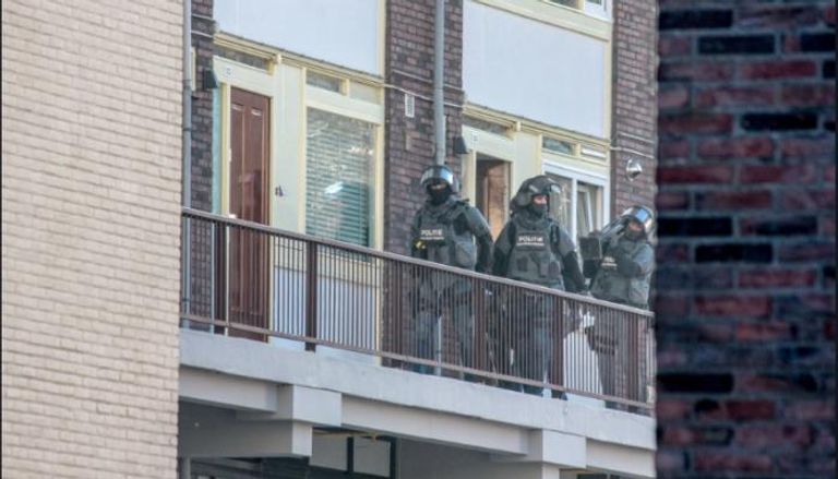 انتشار أمني مكثف للشرطة الهولندية
