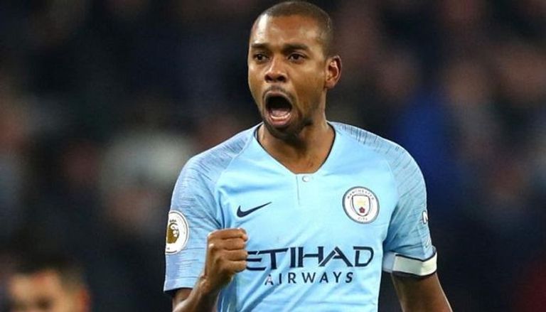 فرناندينيو لاعب وسط مانشستر سيتي توماس بارتي لاعب وسط أتلتيكو مدريد