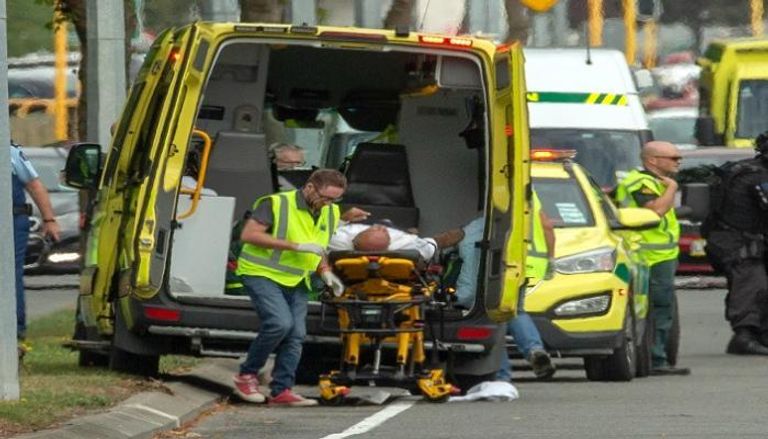 الهجوم الإرهابي على مسجدين في نيوزيلندا أسفر عن استشهاد 50 مسلما