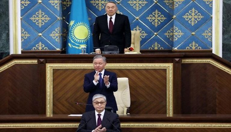 رئيس مجلس الشيوخ يؤدي اليمين رئيسا مؤقتا لكازاخستان