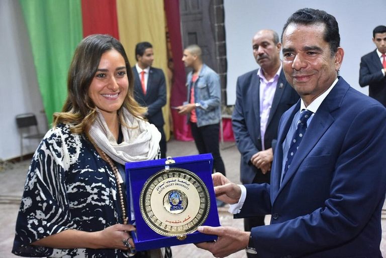 تكريم أمينة خليل وعزة الحسيني