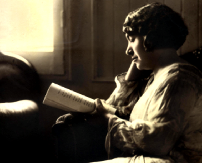 جوجل يحتفي بذكرى ميلاد الشاعرة المصرية جميلة العلايلي