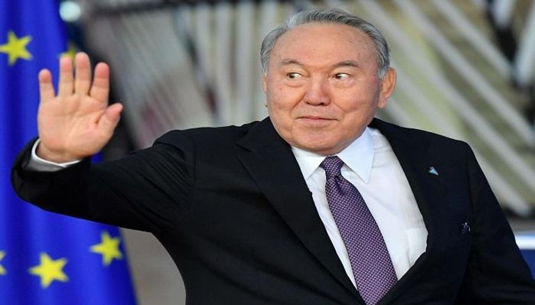 نور سلطان نزارباييف رئيس كازاخستان يعلن تنحيه عن منصبه بعد عقود من الحكم