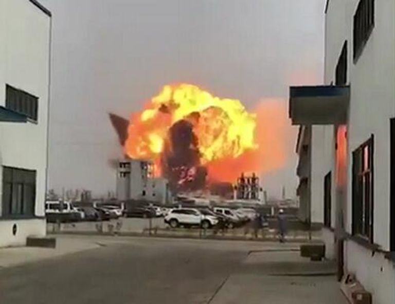 انفجار مصنع بالصين