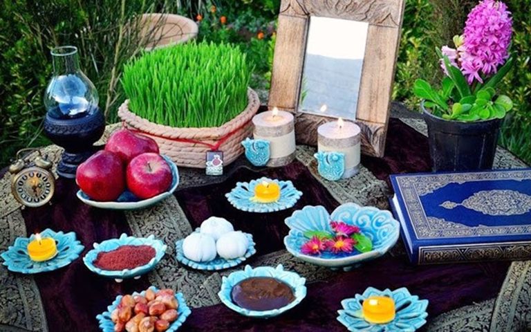 مائدة السينات السبع في عيد النوروز مائدة السينات السبع في عيد النوروز - أرشيفية