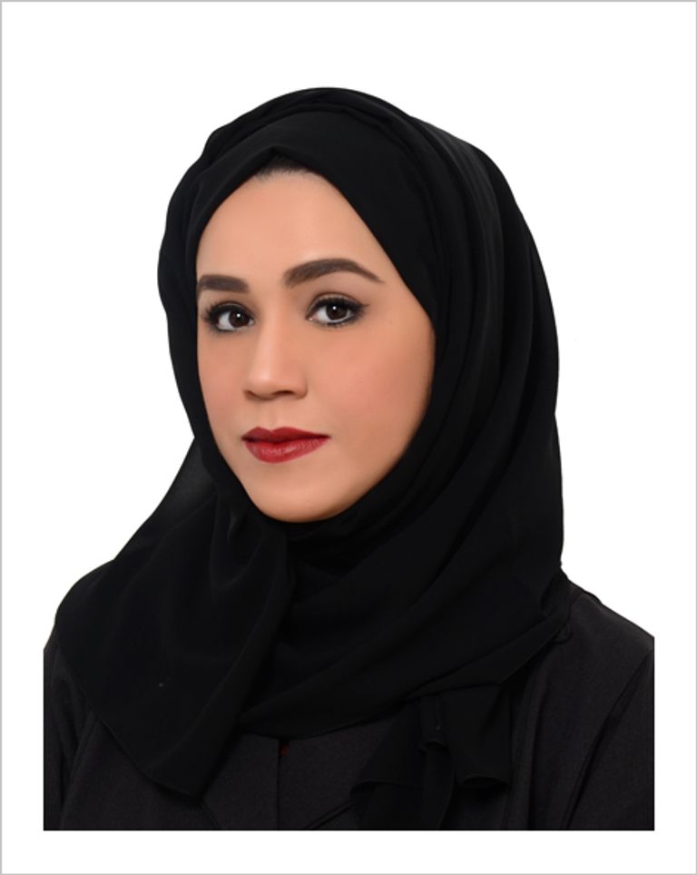 شيخة البشرية، مدير إدارة التميز لقطاع الأعمال في اقتصادية دبي سامي القمزي مدير عام اقتصادية دبي