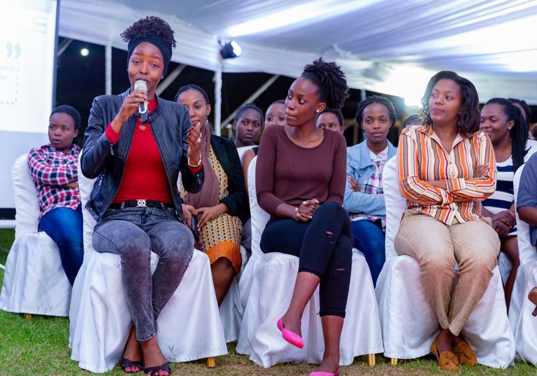 شباب الخارجية الإماراتية يعقد حلقة برواندا حول تمكين المرأة