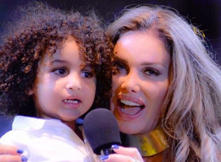 كارول سماحة مع ابنتها تالا