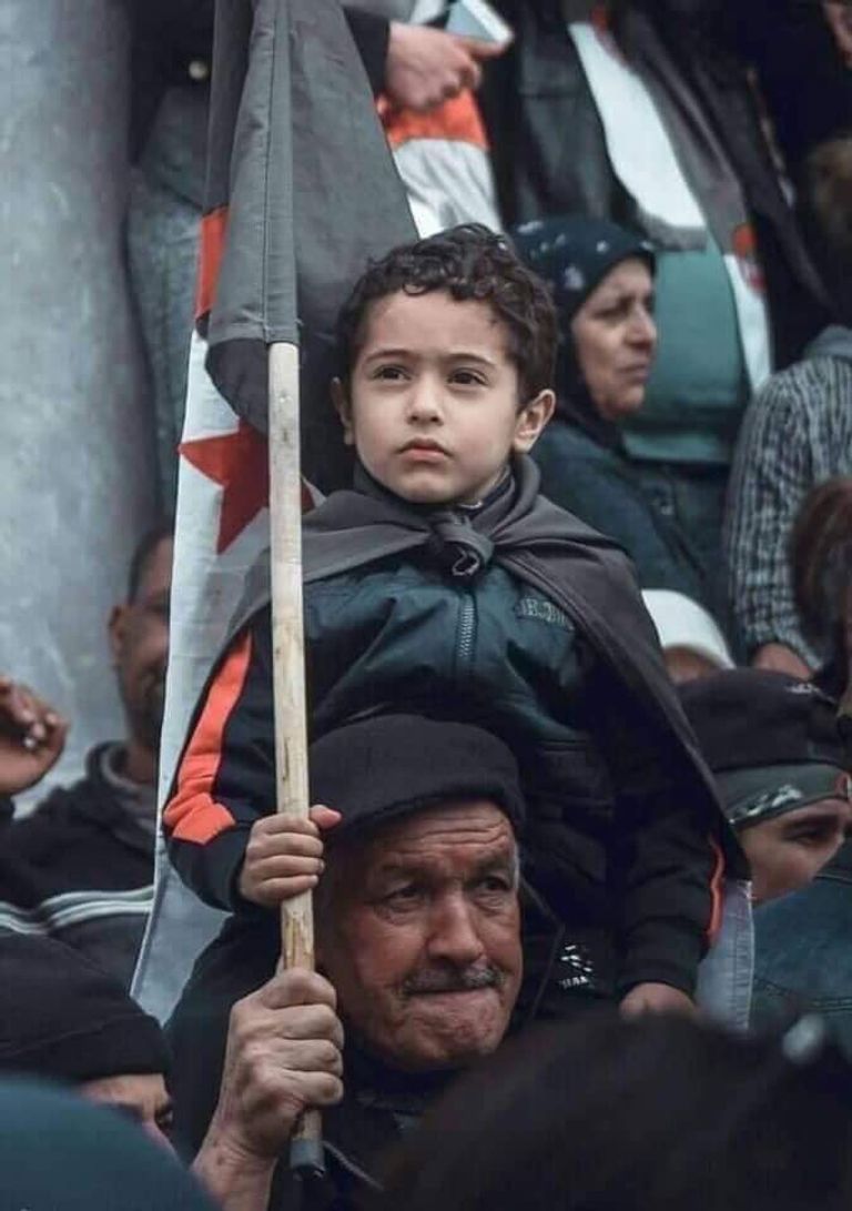 مظاهرات في الجزائر مطالبة بالتغيير مظاهرات في الجزائر ضد نظام بوتفليقة