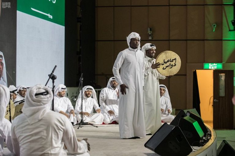 عروض فلكلورية بحرينية في معرض الرياض للكتاب
