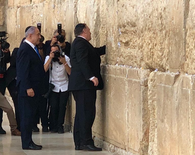 من الدعايات الانتخابية