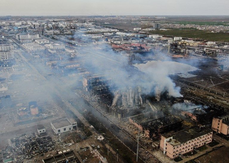 ألسنة لهب سامّة تصاعدت من موقع الانفجار