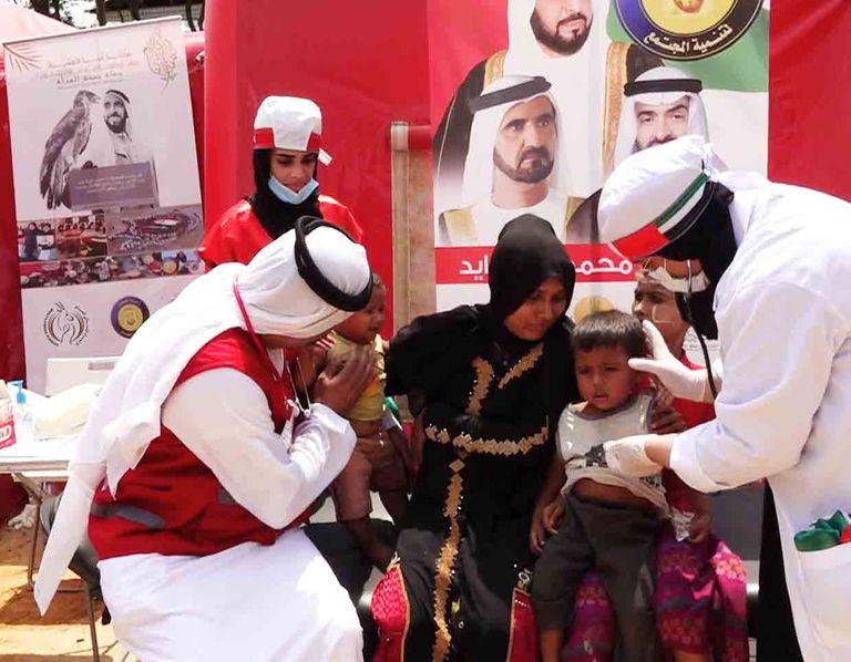 حملة الشيخة فاطمة الإنسانية تدشن مخيم زايد الخير لعلاج لاجئي الروهينجا