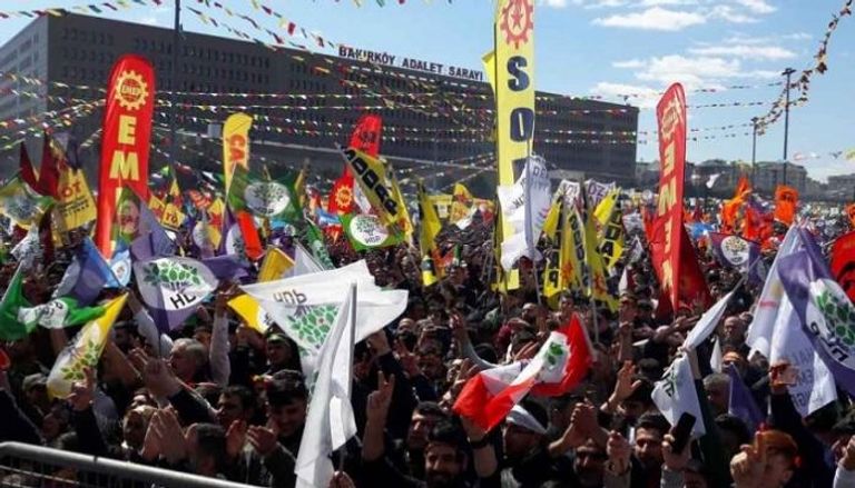 صورة متداولة لاحتفالات الأكراد في إسطنبول التركية