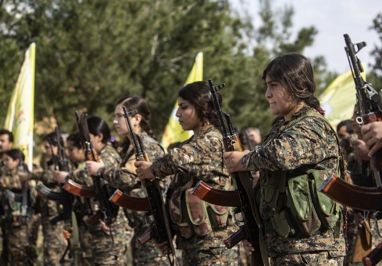 قوات سوريا الديمقراطية تحتفل بهزيمة داعش