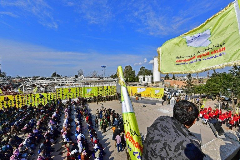 قوات سوريا الديمقراطية تحتفل بهزيمة داعش