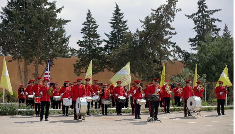 قوات سوريا الديمقراطية تحتفل بهزيمة داعش