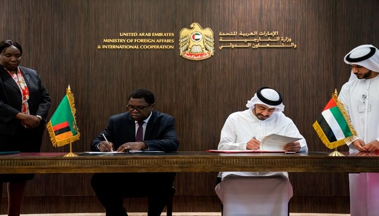 لقاء الشيخ عبدالله بن زايد آل نهيان ووزير خارجية زامبيا