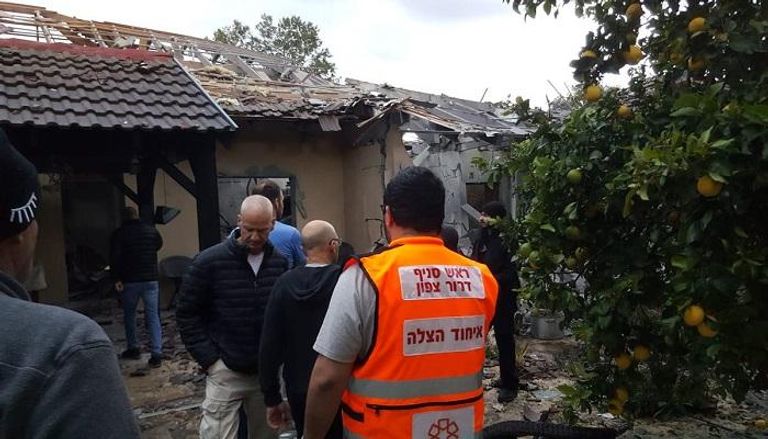 وسائل إعلام إسرائيلية نقلت صورة المنزل الذي أصابه الصاروخ