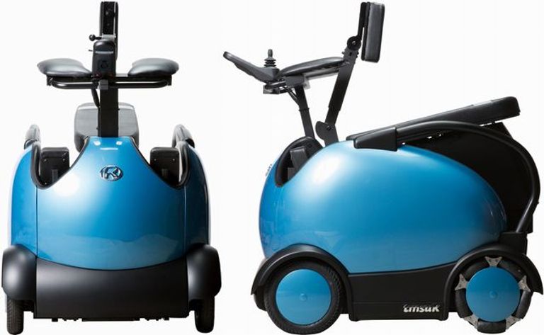 يسير السكوتر بسرعة 6 كيلومترات في الساعة