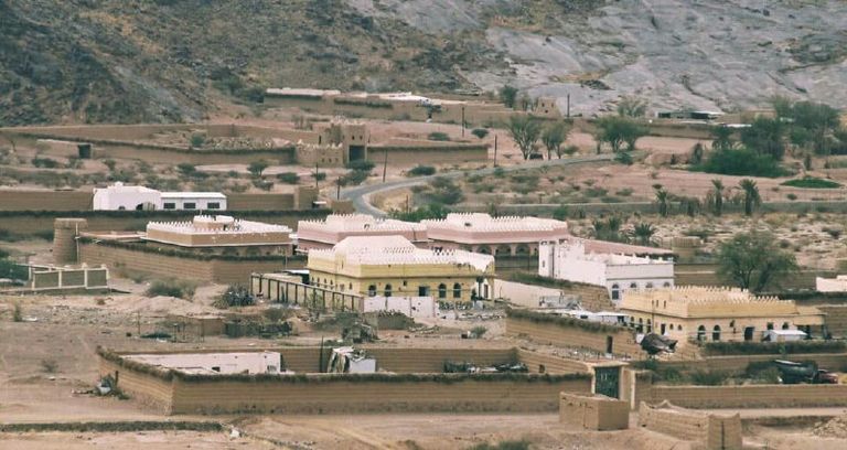 منازل سكان صعدة اليمنية التحالف يعيد إلى صعدة اليمنية هويتها العربية