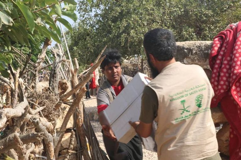 مساعدات مركز الملك سلمان للإغاثة للشعب اليمني حملات مساعدات إماراتية عديدة استهدفت أطفال تعز وباقي المدن اليمنية