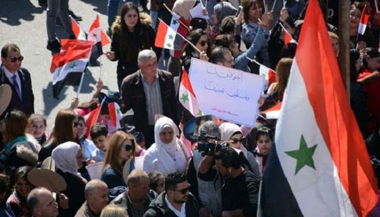 اعتصامات في المدن السورية ضد قرار واشنطن بسيادة إسرائيل على الجولان المحتلة