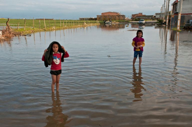 فيضانات غير مسبوقة في إيران تجبر السلطات على إخلاء عدد من القرى