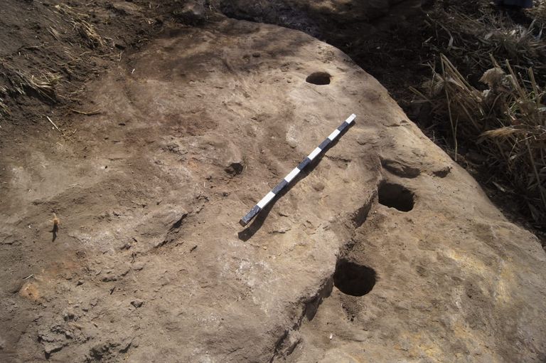 جانب من الميناء الأثري الذي تم اكتشافه