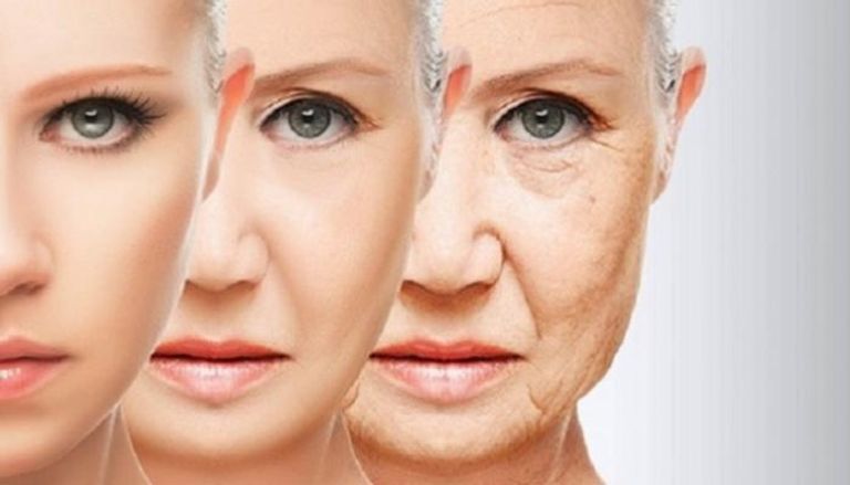 غسل الوجه يوميا أكثر من مرة يحافظ على نضارة البشرة