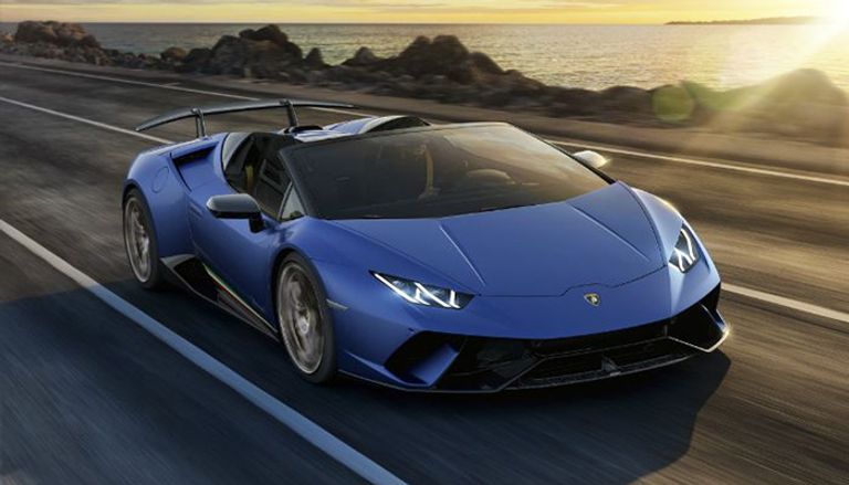 "لامبورجيني" تتخلى للأبد عن ناقل الحركة اليدوي