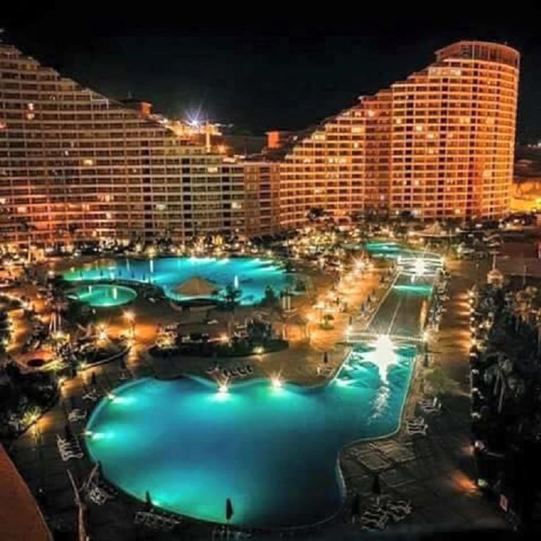 استمتع بالرحلات البحرية في العين السخنة بمصر