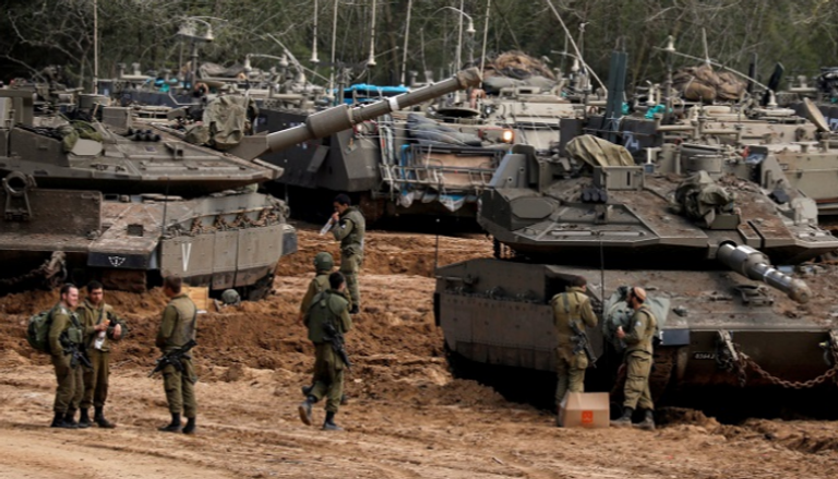 قوات إسرائيلية على حدود غزة