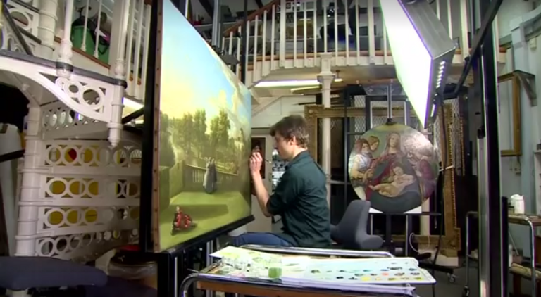 هذه أقرب نسخة للتحفة الأصلية التي ترجع إلى القرن الـ15