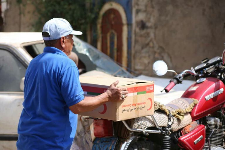 الهلال الأحمر الإماراتي يغيث المدينة القديمة بتعز