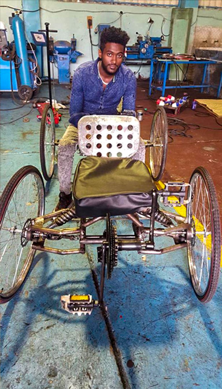 إلياس يرداو مؤسس المعهد