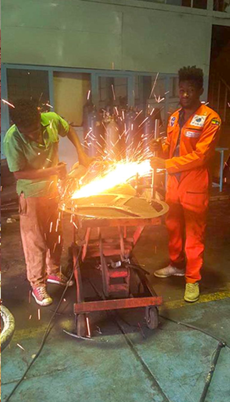 إلياس يرداو مؤسس المعهد