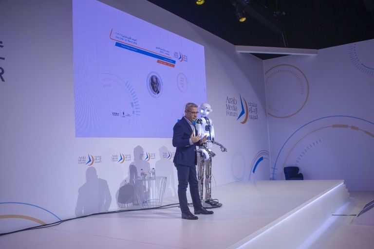 "الروبوت" مصطفى في حواره مع "العين الإخبارية"