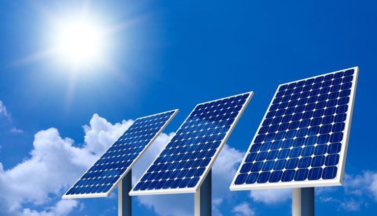 2 مليار دولار من "العربية للتنمية" لتمويل الطاقة الشمسية بأوكرانيا