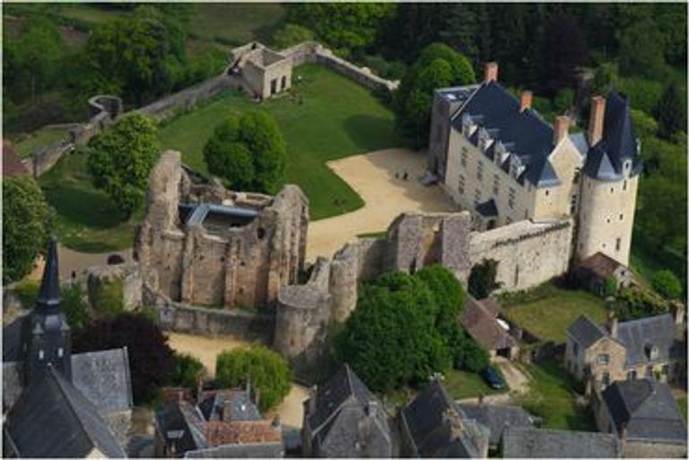 قلعة سانت سوزان قلعة سانت سوزان تهيئ المزارات السياحية لأصحاب الهمم