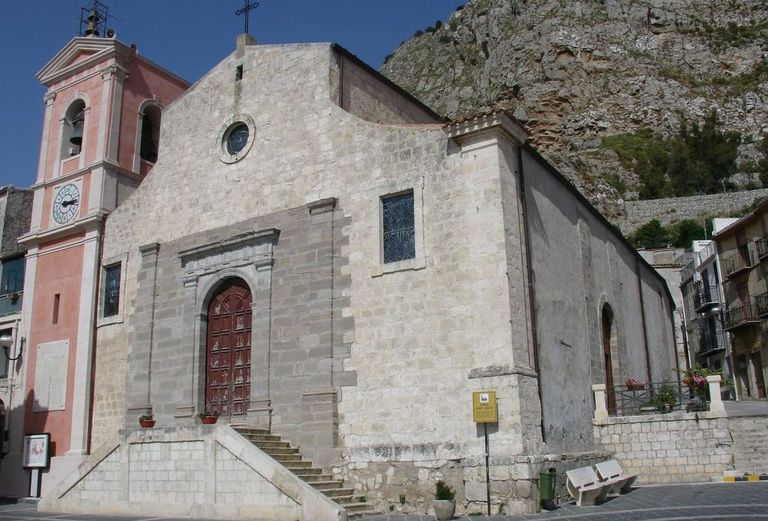 سوتيرا الإيطالية