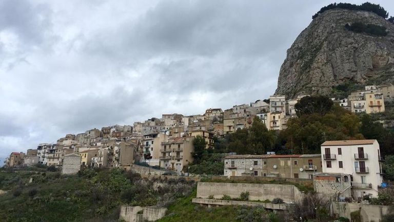 سوتيرا الإيطالية