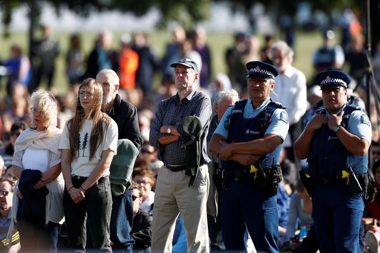 الآلاف يحضرون مراسم تأبين ضحايا مذبحة كرايستشيرش