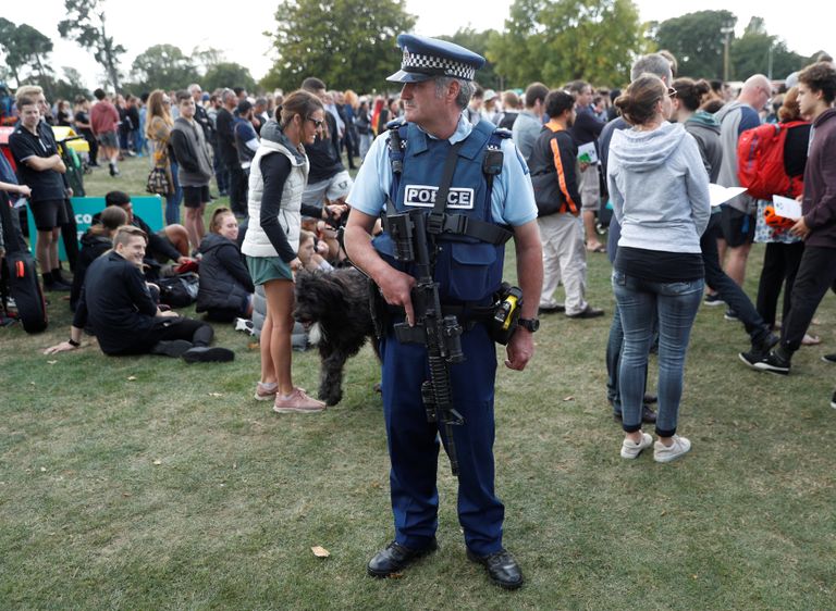 الآلاف يحضرون مراسم تأبين ضحايا مذبحة كرايستشيرش