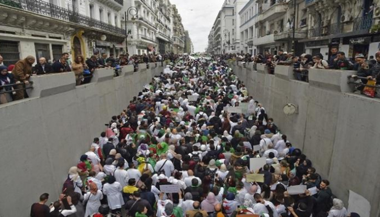 جانب من المسيرات في الجزائر